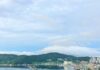 ‘슬로우 모닝’, 바쁜 일상 속 건강을 지키는 새로운 아침 루틴 city buildings near body of water under white clouds during daytime